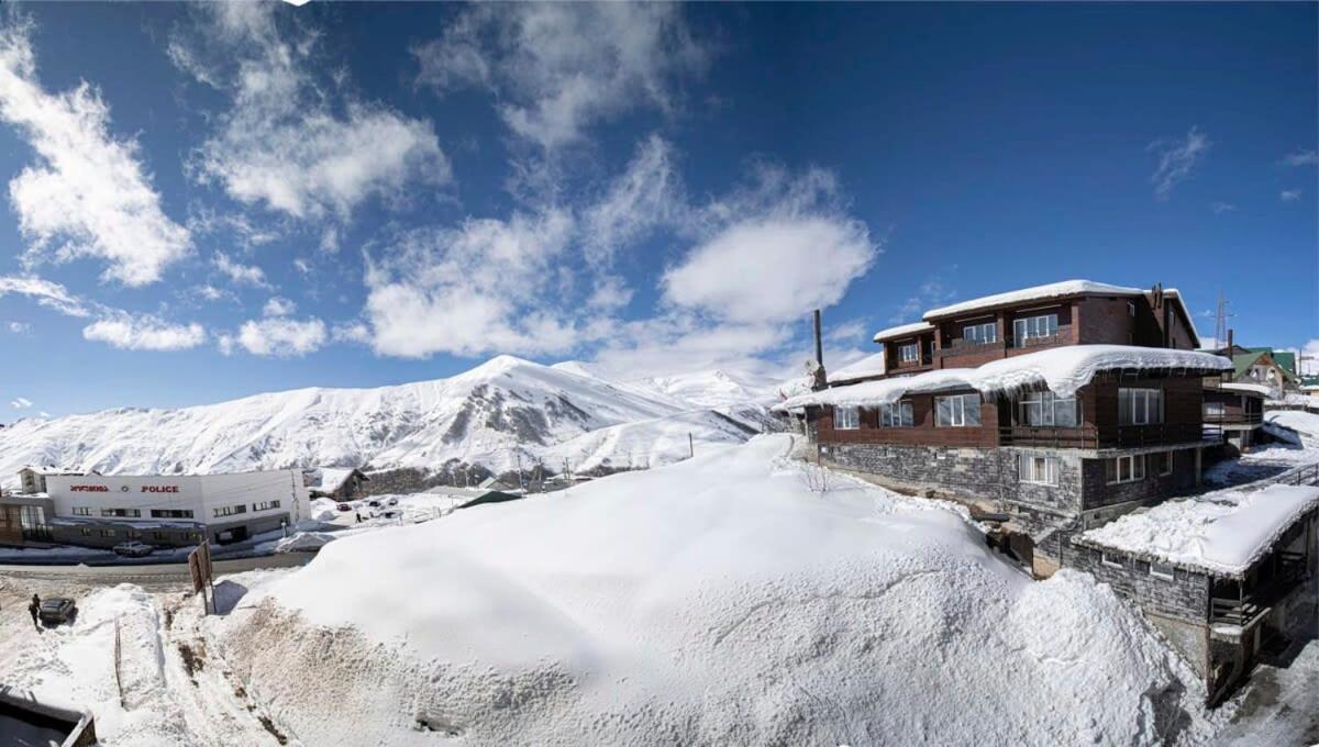 Stylish Studio Apartment With Balcony Gudauri Exterior foto